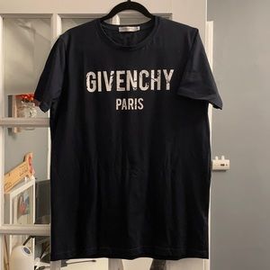 Black designer t-shirt || Givenchy